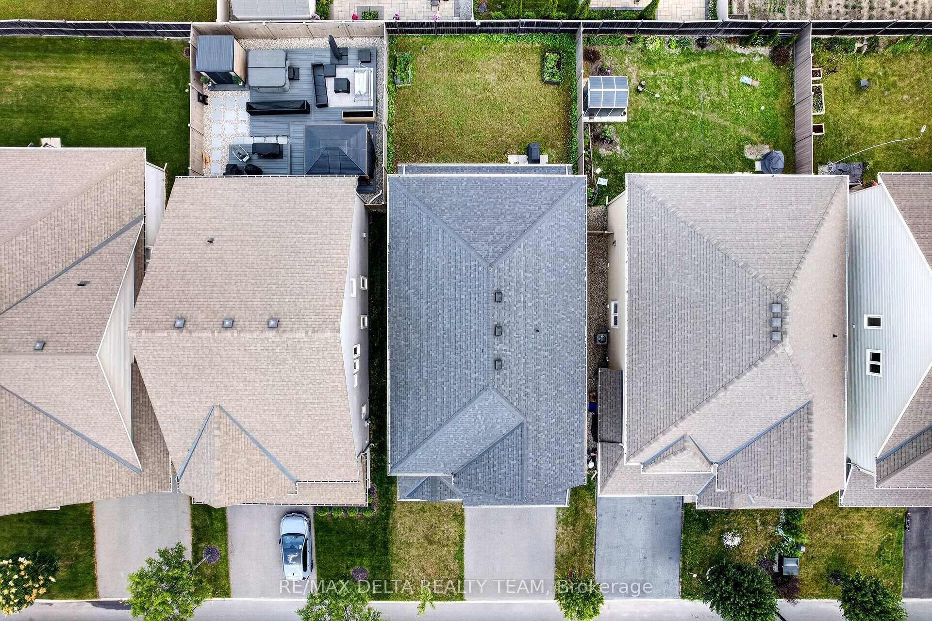 2834 Grand Canal Street photo 44