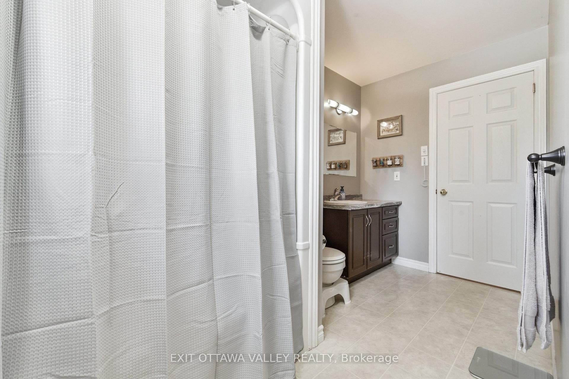 3 Selkirk Street photo 20