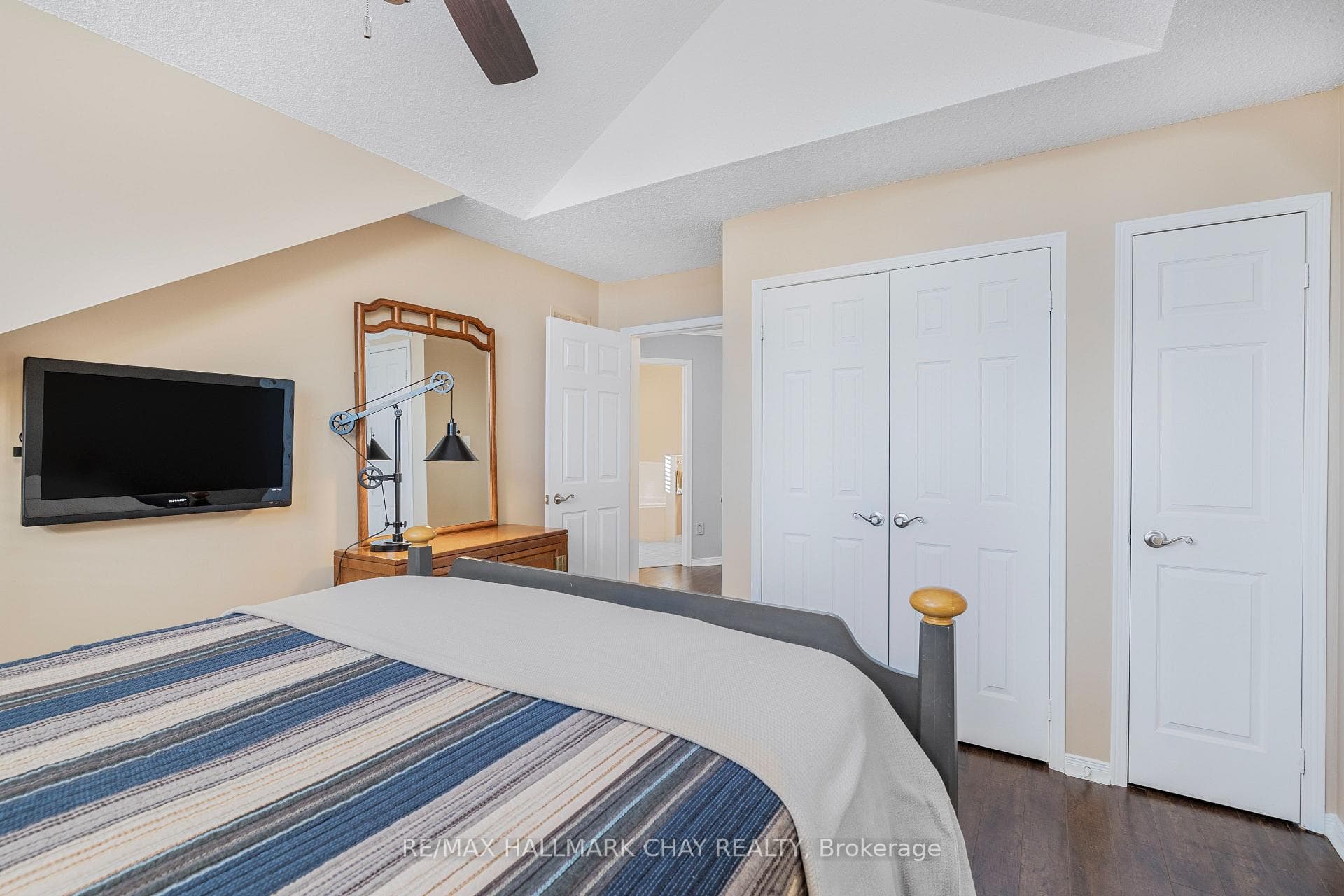 135 Green Briar Road photo 23