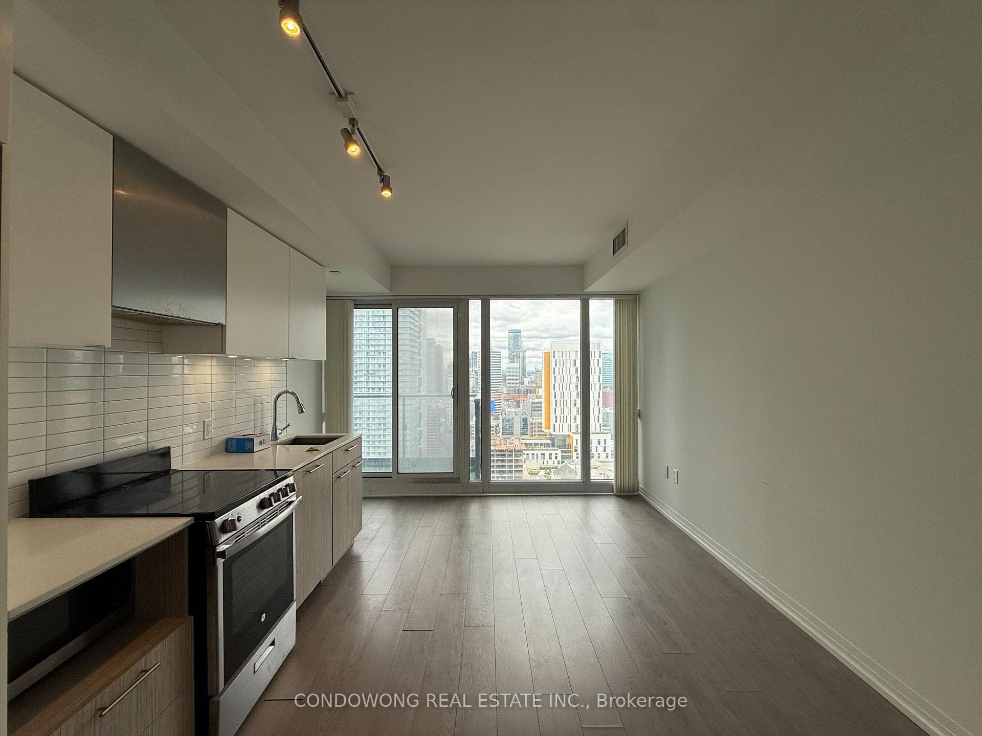251 Jarvis Street Unit 3007 photo 1