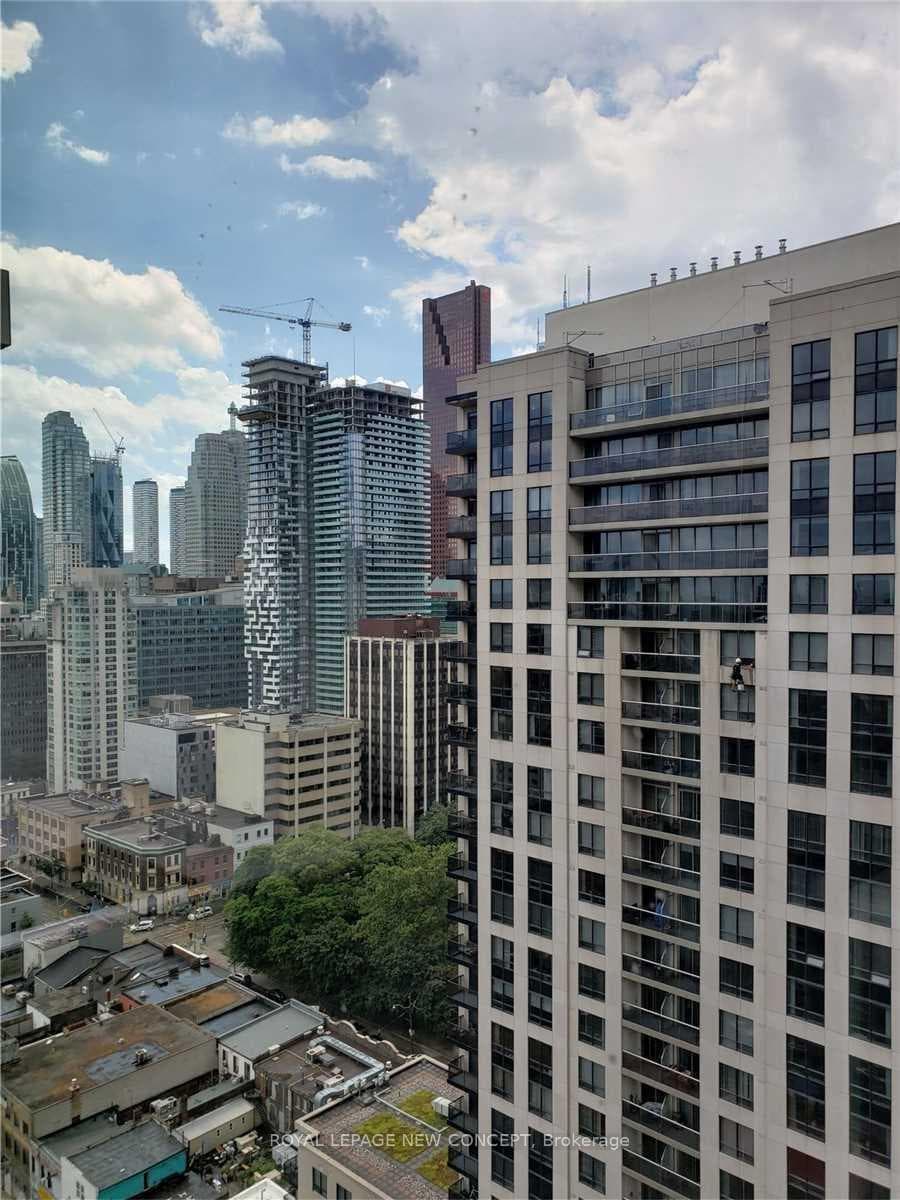 77 Shuter Street Unit 2615 photo 12