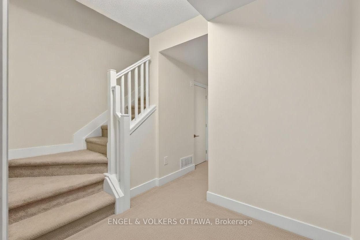 88 HOLMWOOD Avenue photo 9