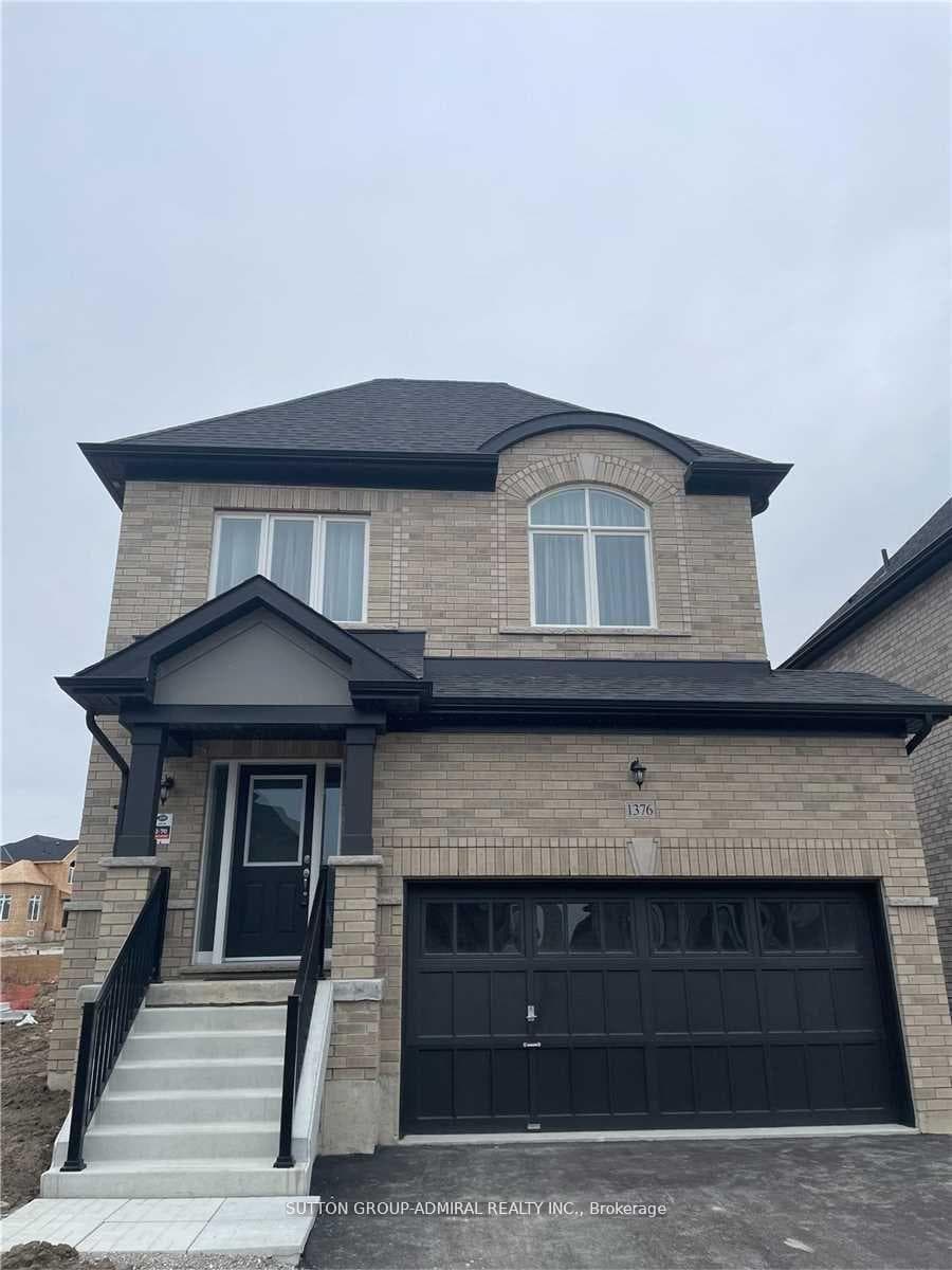 1376 Harrington Street photo 1