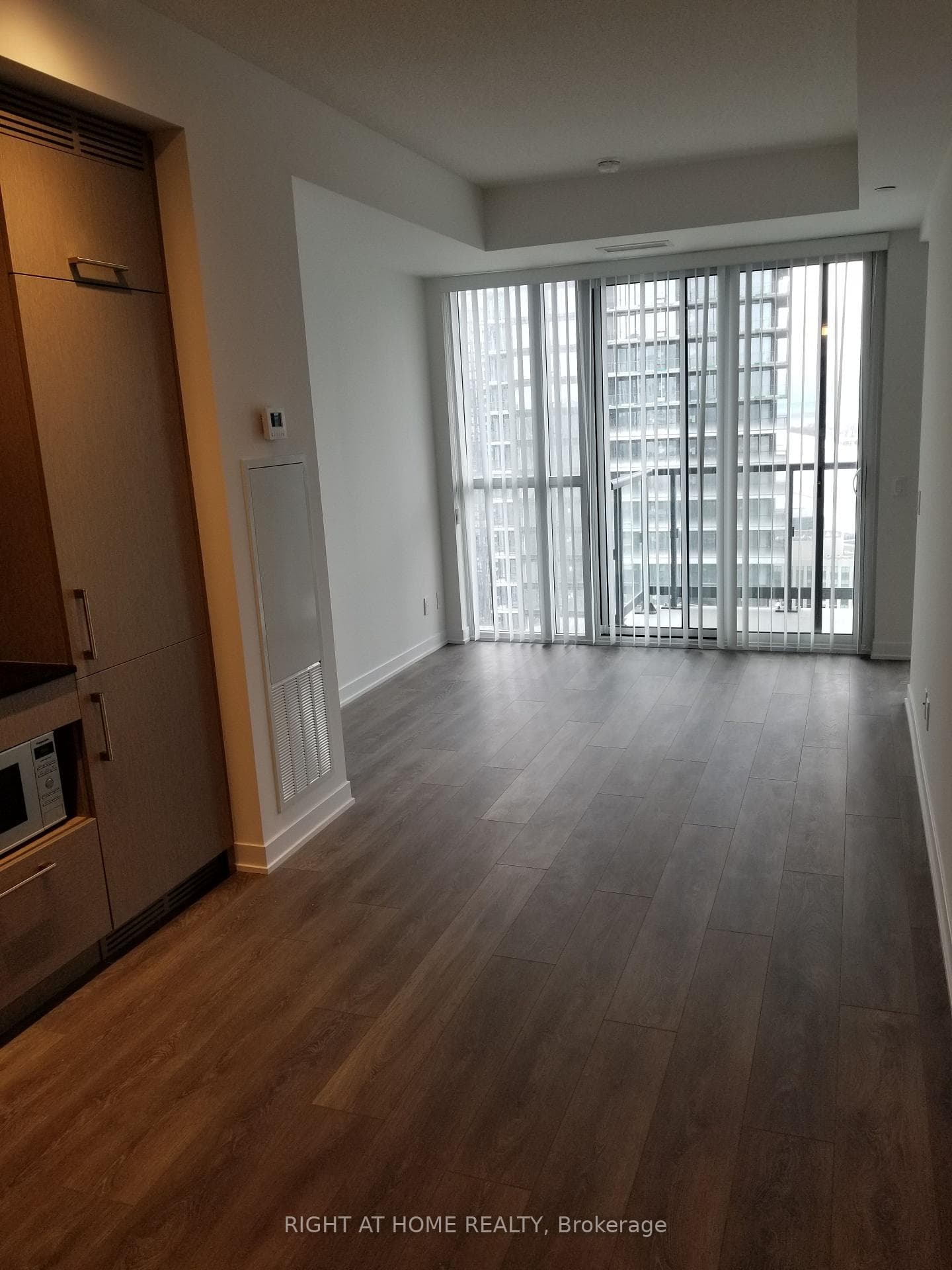 87 Peter Street Unit 3415 photo 8