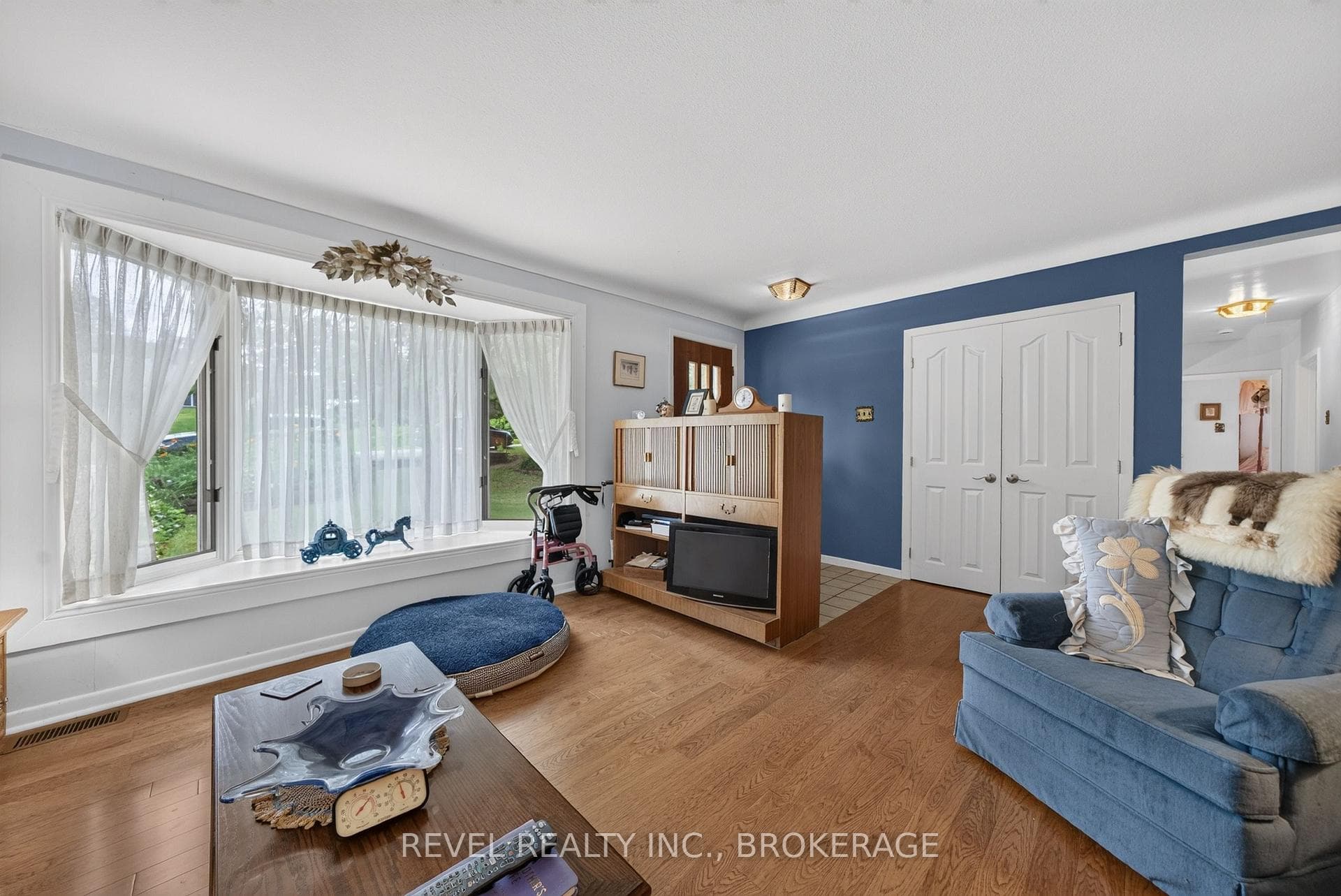 4453 Latimer Road photo 8