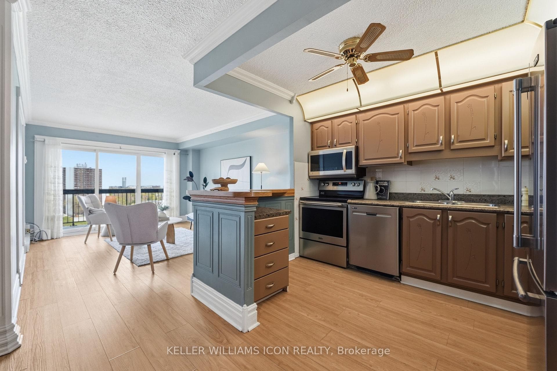 158C Mcarthur Avenue Unit 1607 photo 17