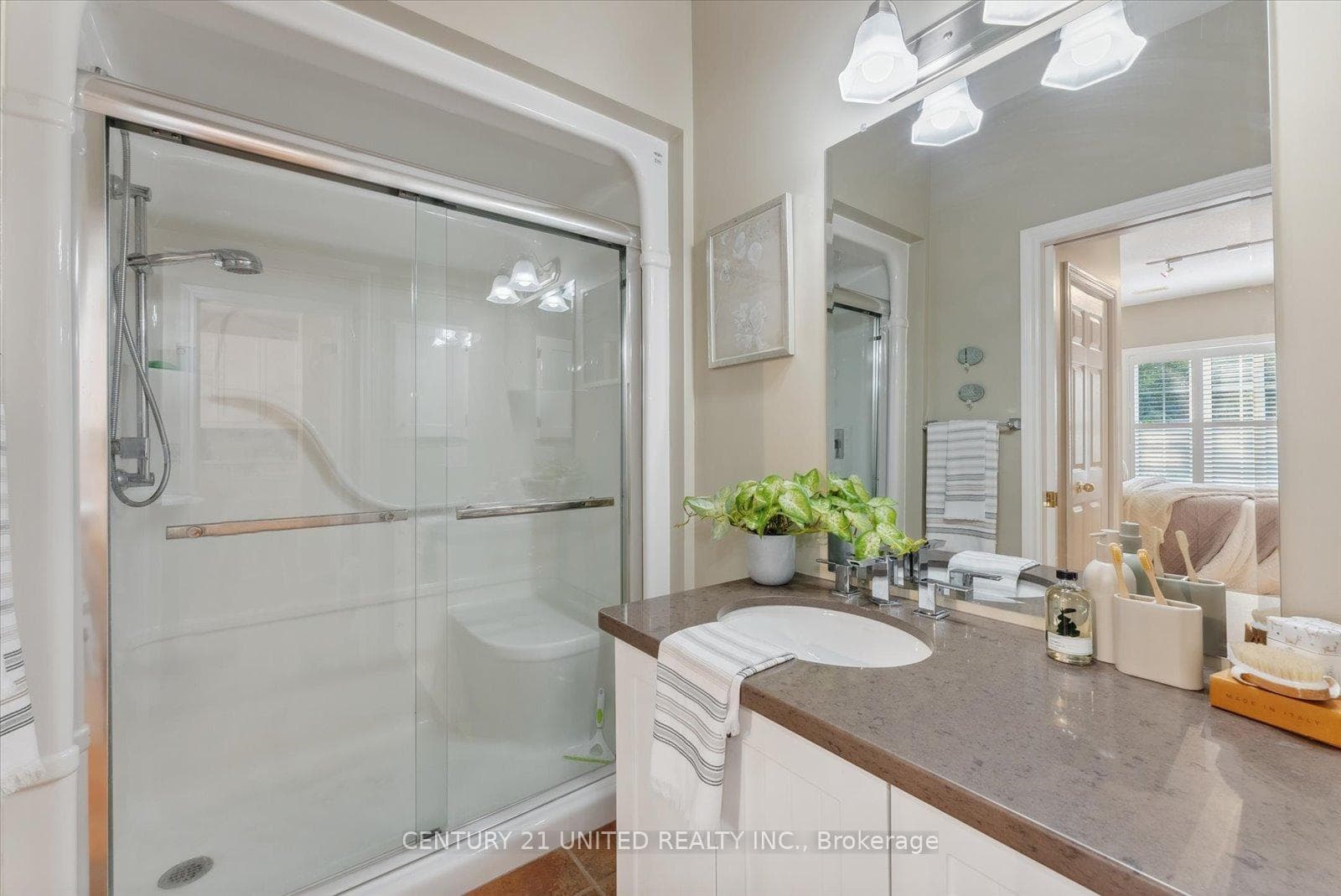 9 Wingett Way photo 27