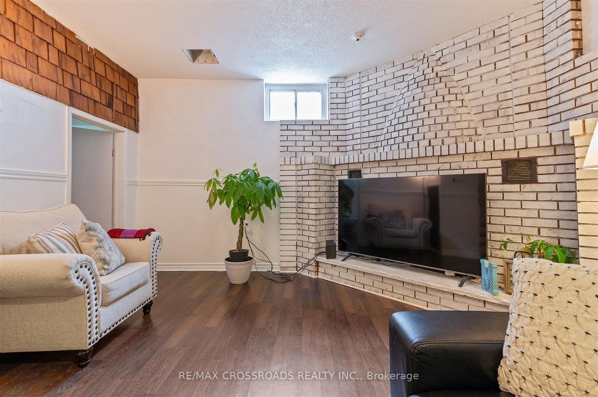 98 Willowridge Road photo 29