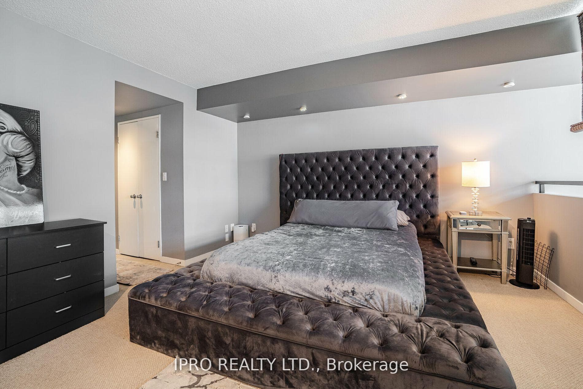 250 Manitoba Street Unit 715 photo 23