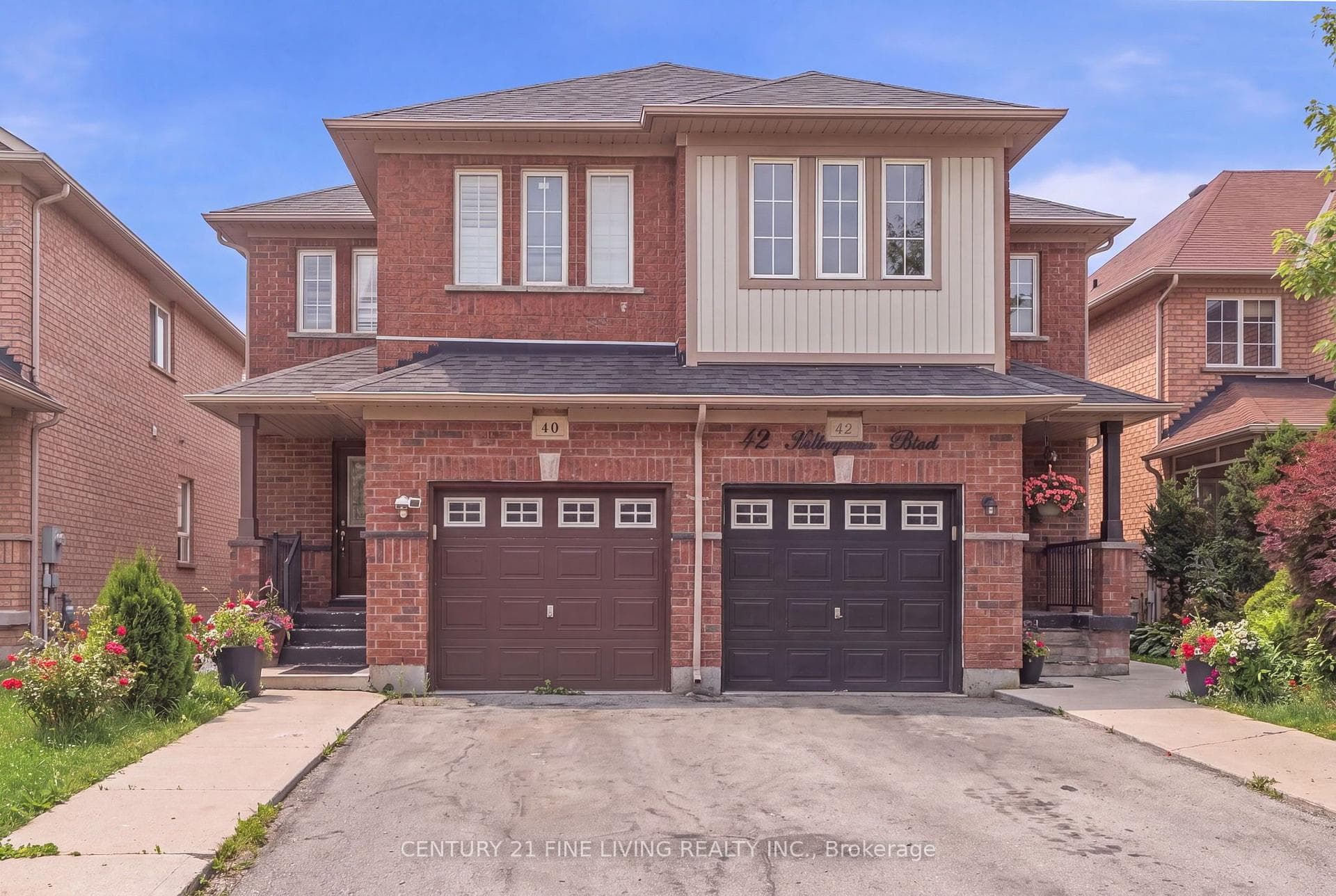 40 Hollowgrove Boulevard photo 2
