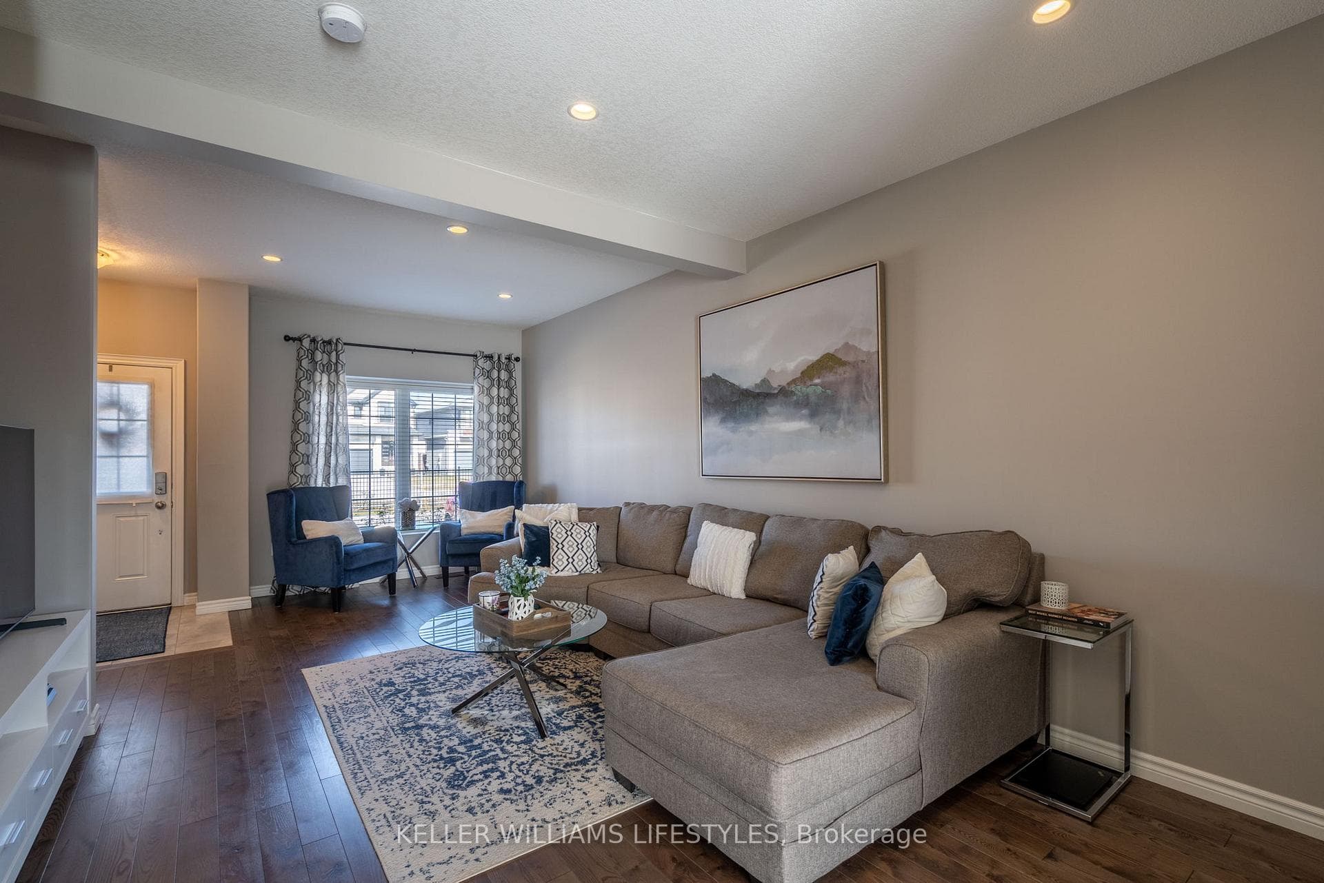 3320 Meadowgate Boulevard Unit 180 photo 5