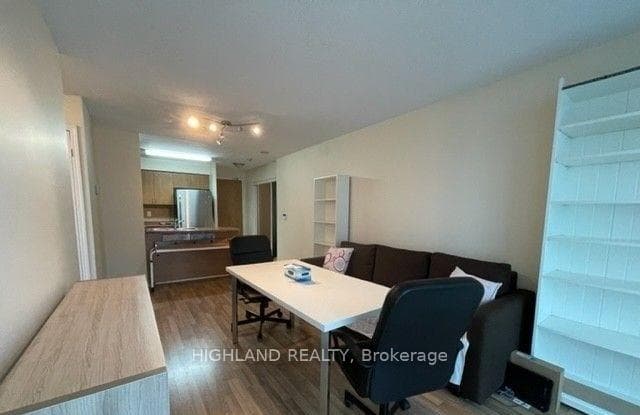 5508 Yonge Street Unit 610 photo 4