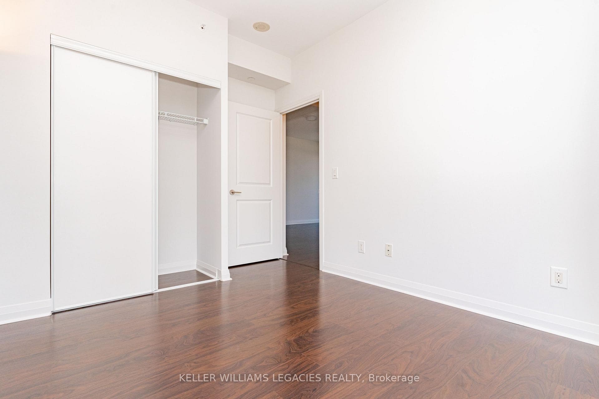 55 Oneida Crescent Unit 908 photo 13