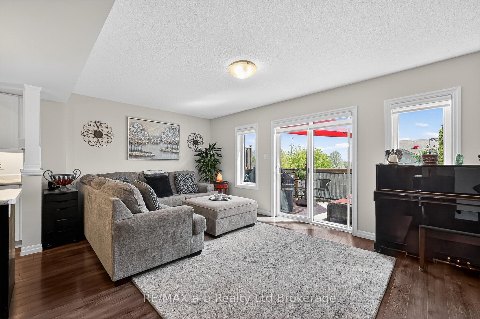175 INGERSOLL Street Unit 28 photo 20