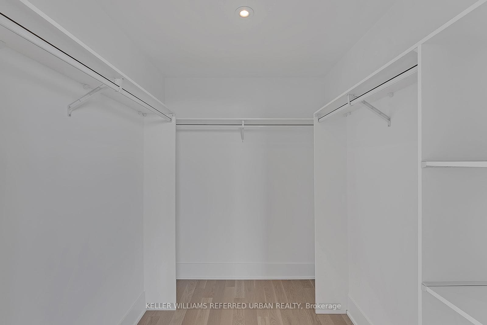 585 Bloor Street Unit 4118 photo 18