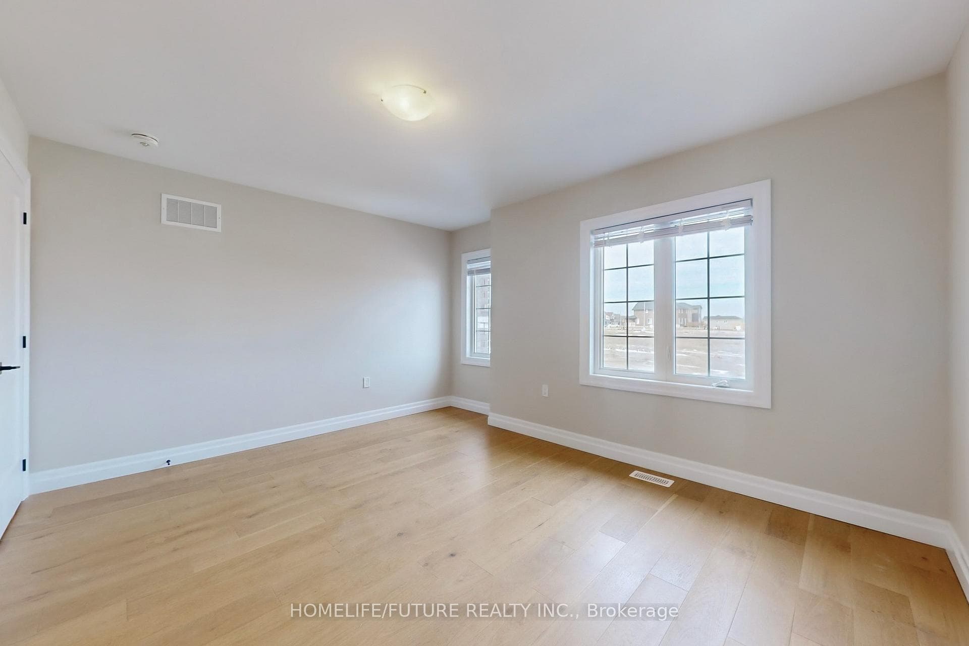 229 O'Neil Street photo 26