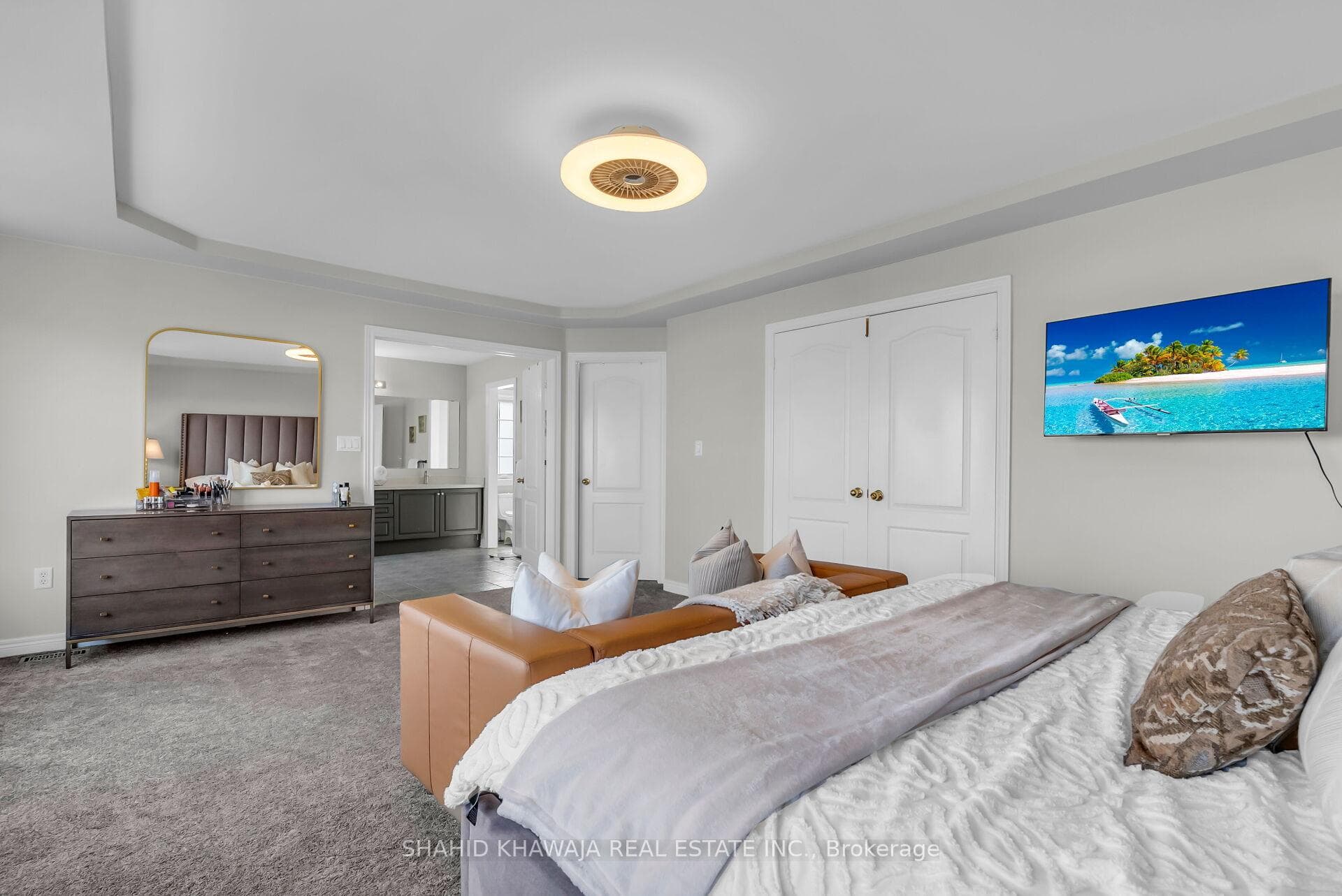 4839 Marble Arch Mews photo 25