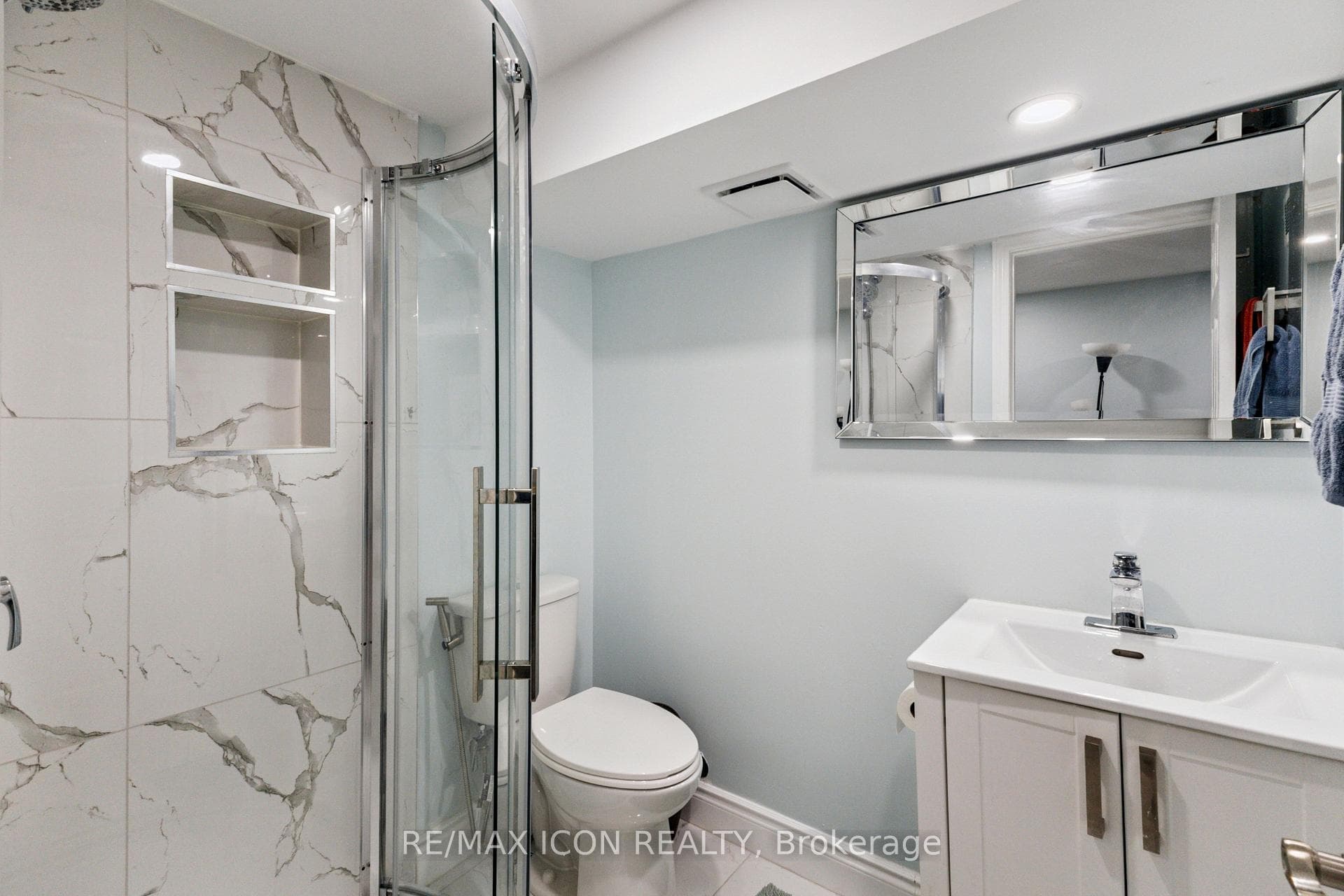 145 Gladstone Avenue photo 25