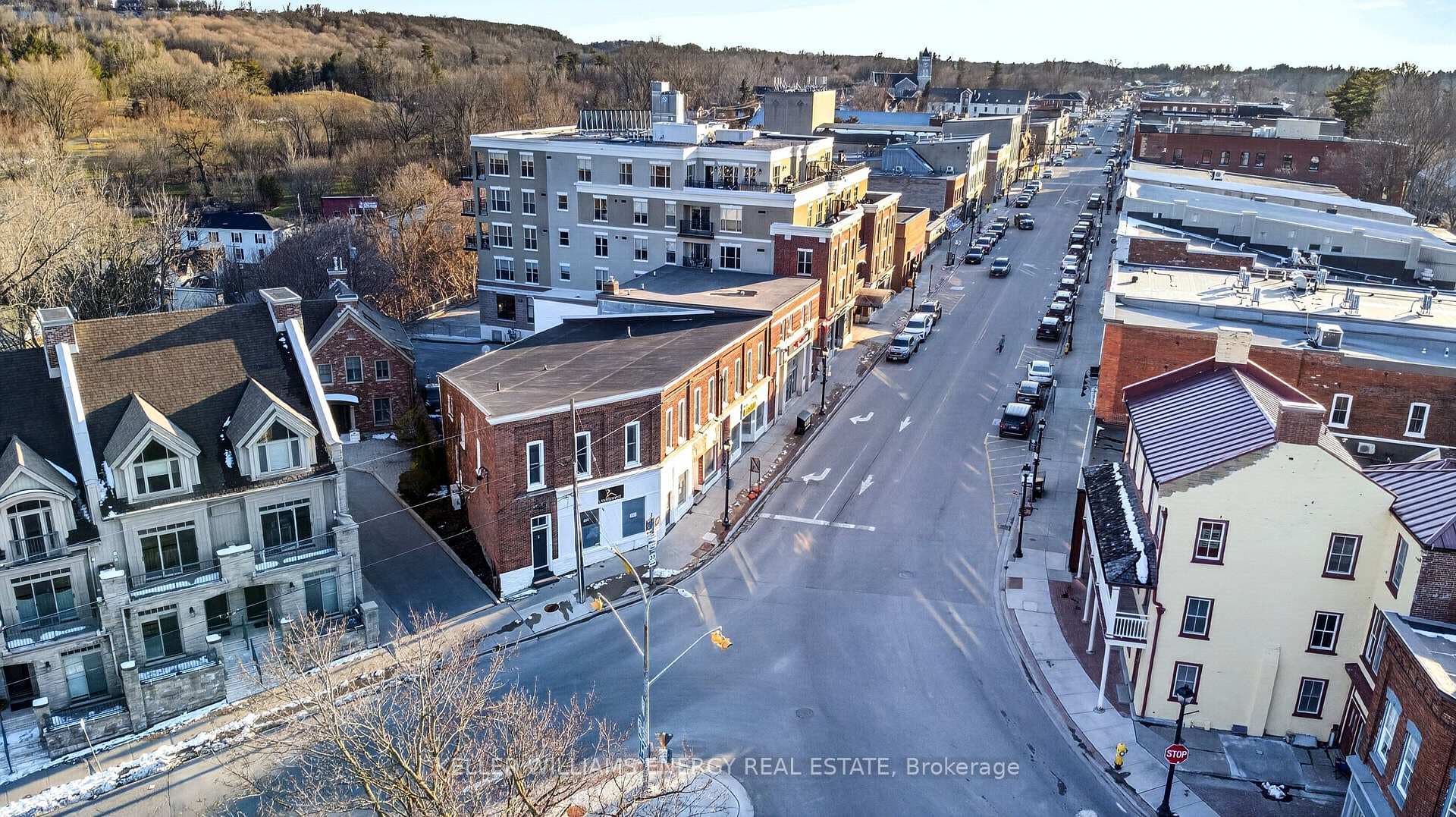 302 Picton Main Street photo 10
