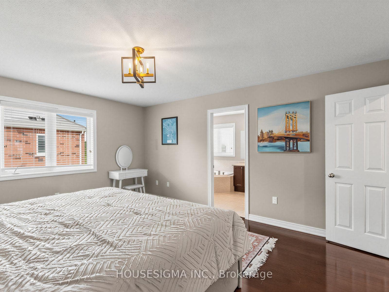 57 Chao Crescent photo 19