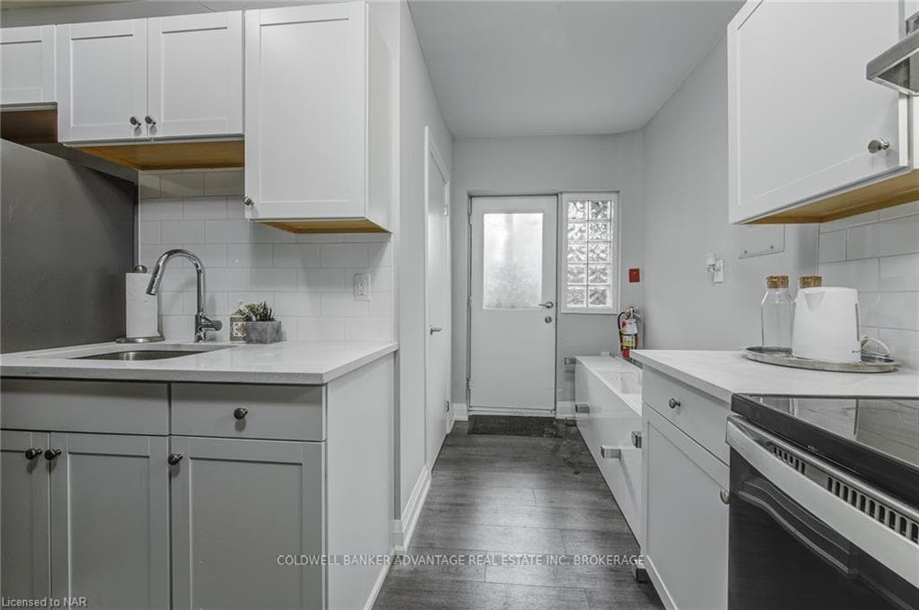 83 GIBSON Avenue Unit 1 photo 11