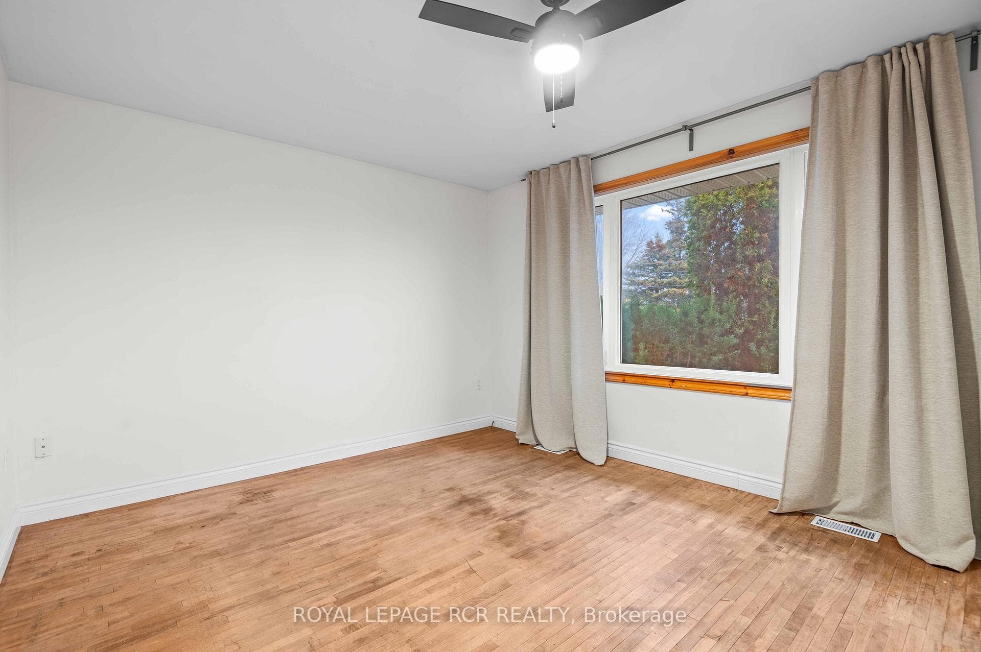 86 Bythia Street photo 9