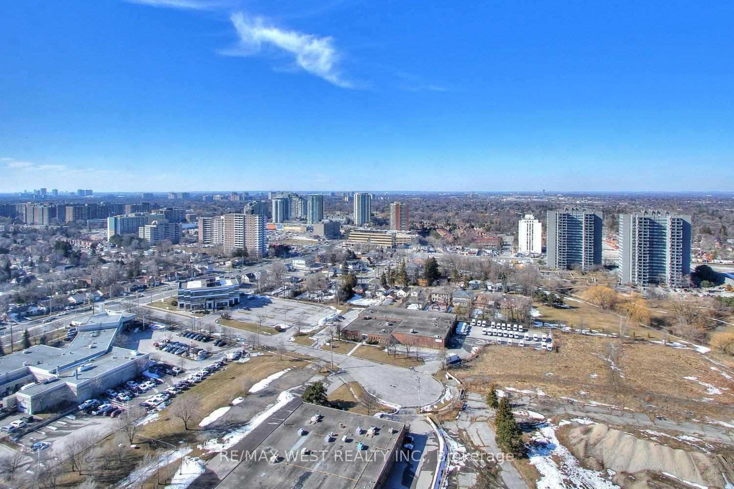 275 Village Green Square Unit 2821 photo 9