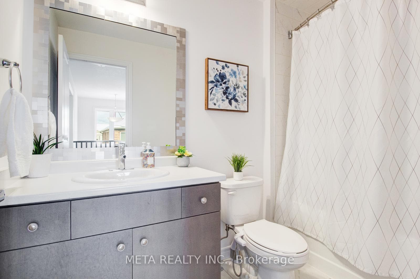 16 Escarpment Drive photo 23
