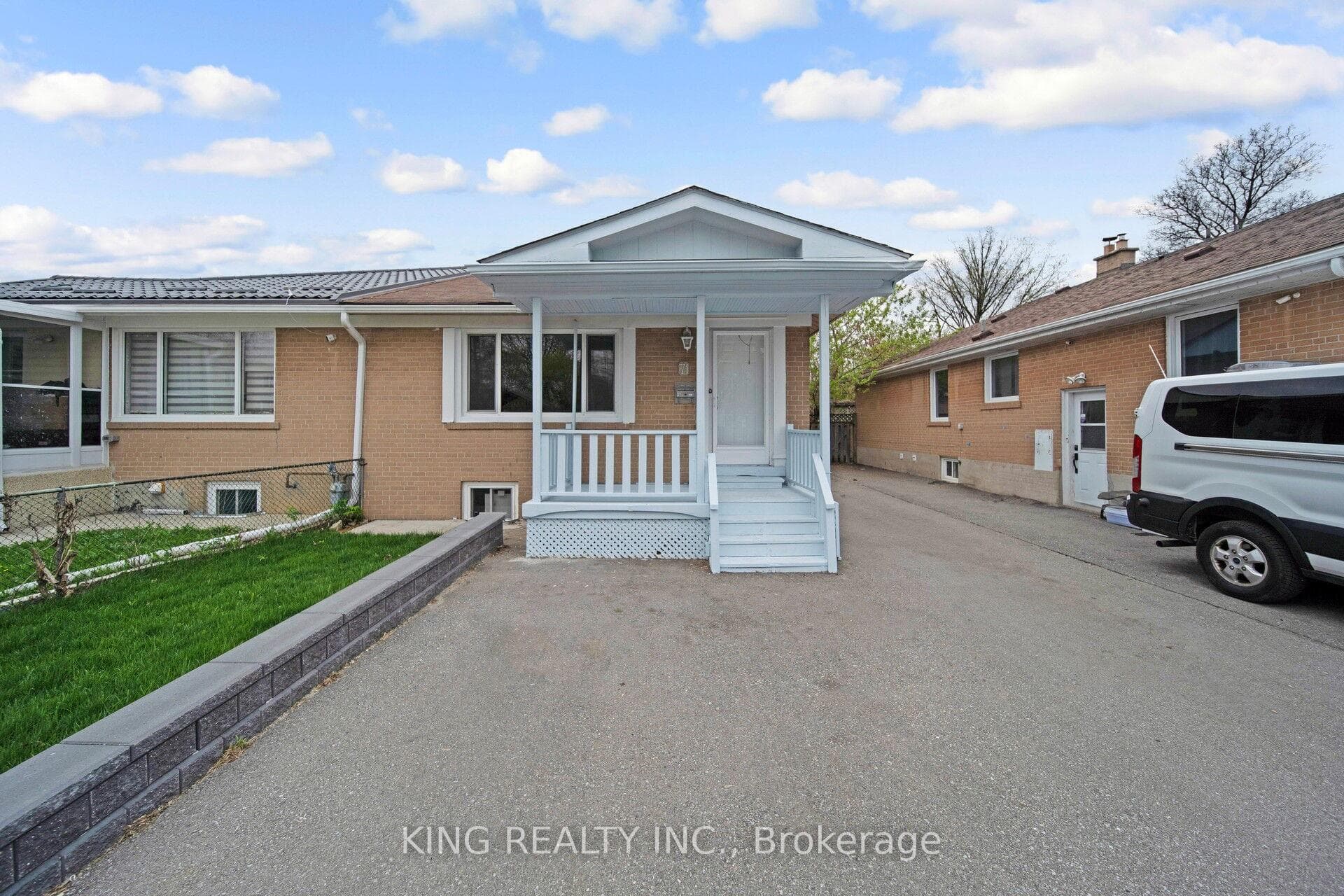 71 Mcmurchy Avenue photo 5