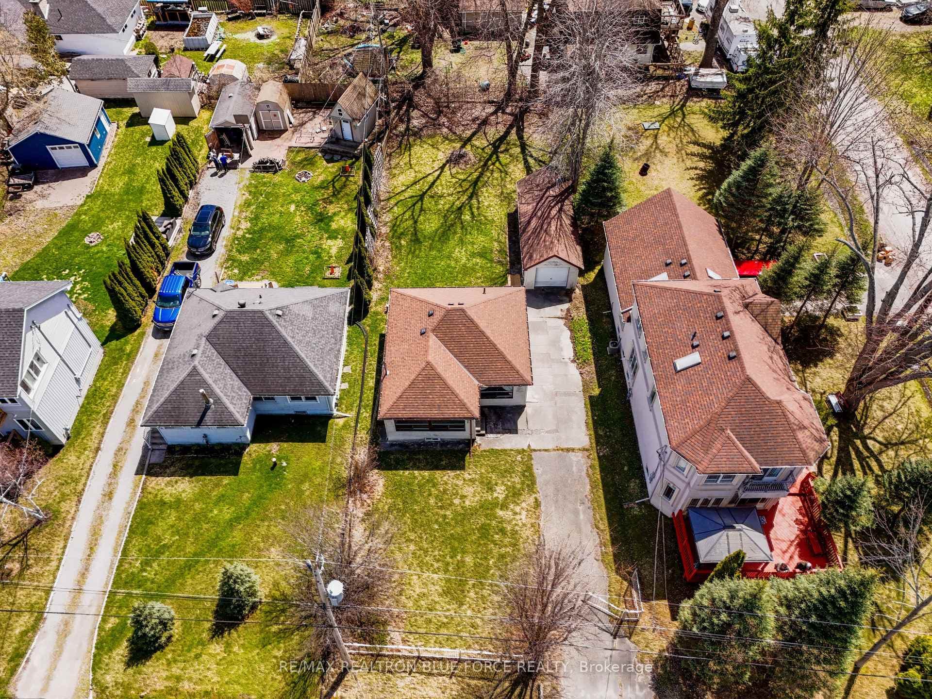 57 Lakeshore Road photo 30