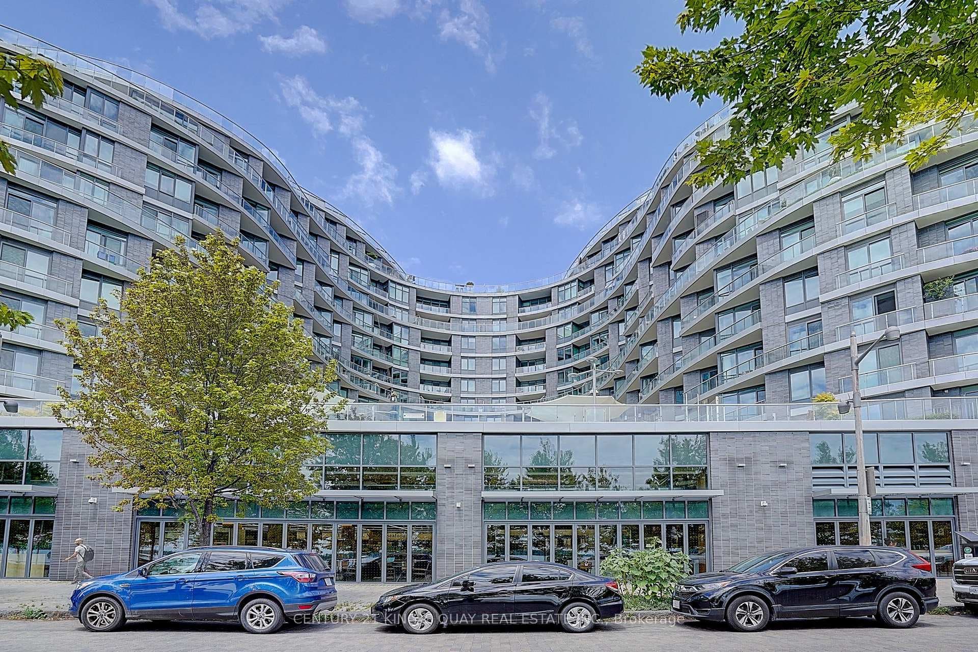 1 Edgewater Drive Unit Ph01 photo 1