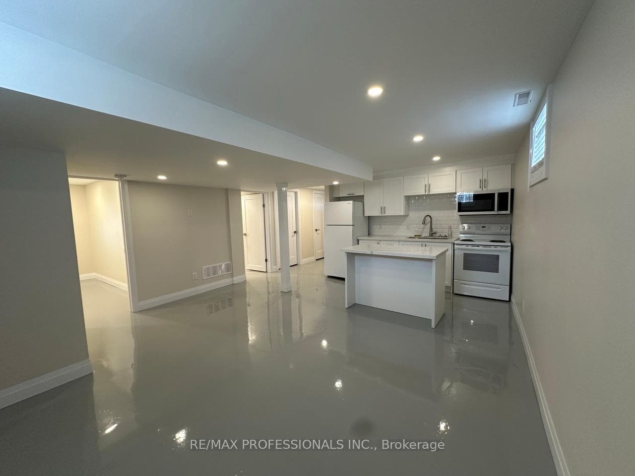 213 Pine Street Unit 4 photo 6