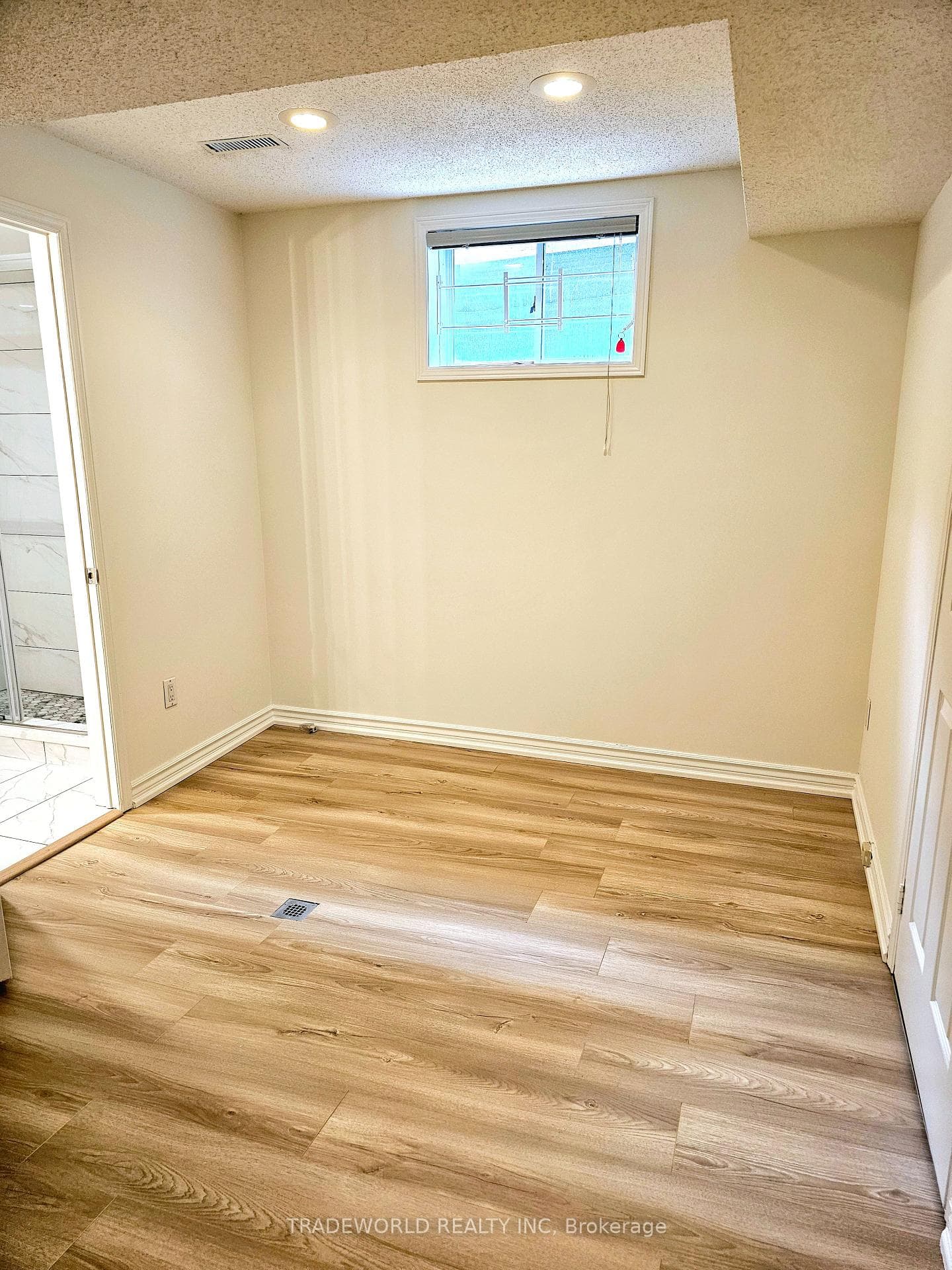 49 Livingstone Road photo 43