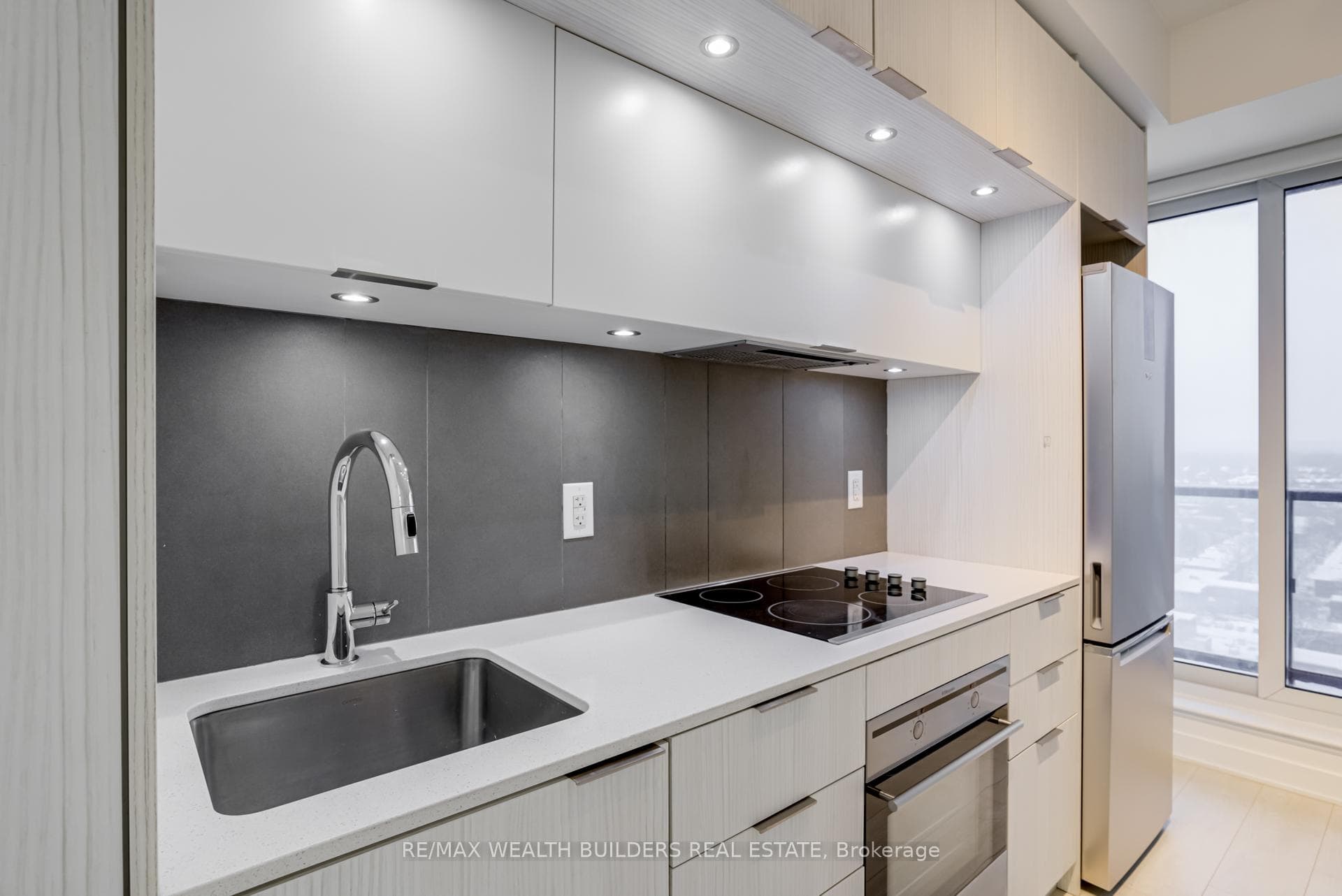 170 Sumach Street Unit 2011 photo 20