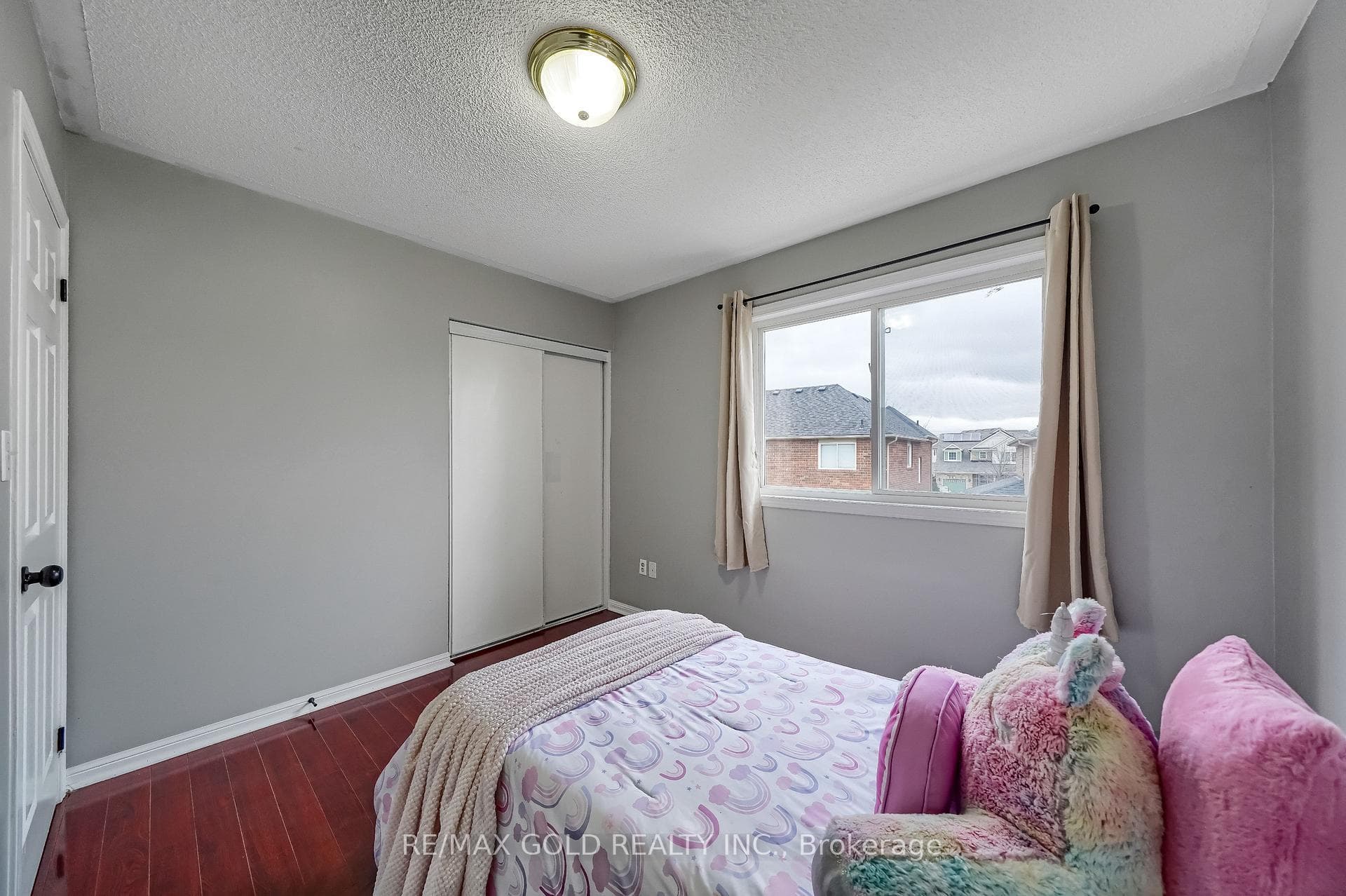 48 Frontenac Crescent photo 26