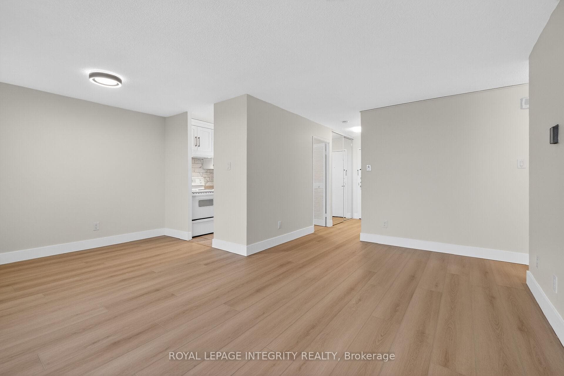 1785 Frobisher Lane Unit 1708 photo 12