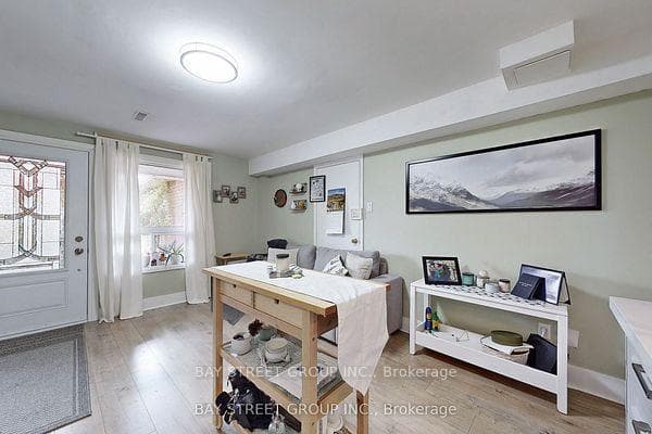 40 Henricks Road photo 1