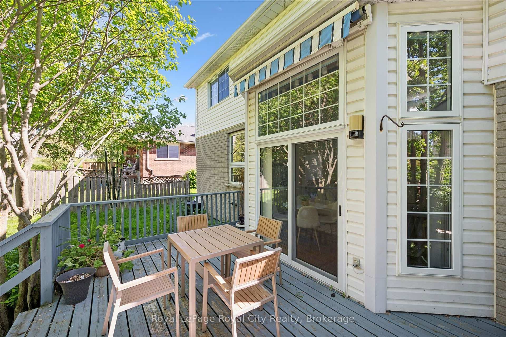 539 Harvey Street photo 37