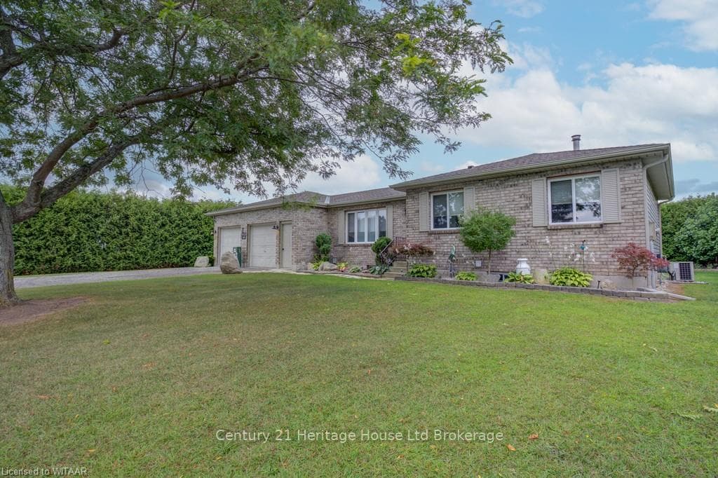 2434 EAST QUARTER LINE Road photo 1