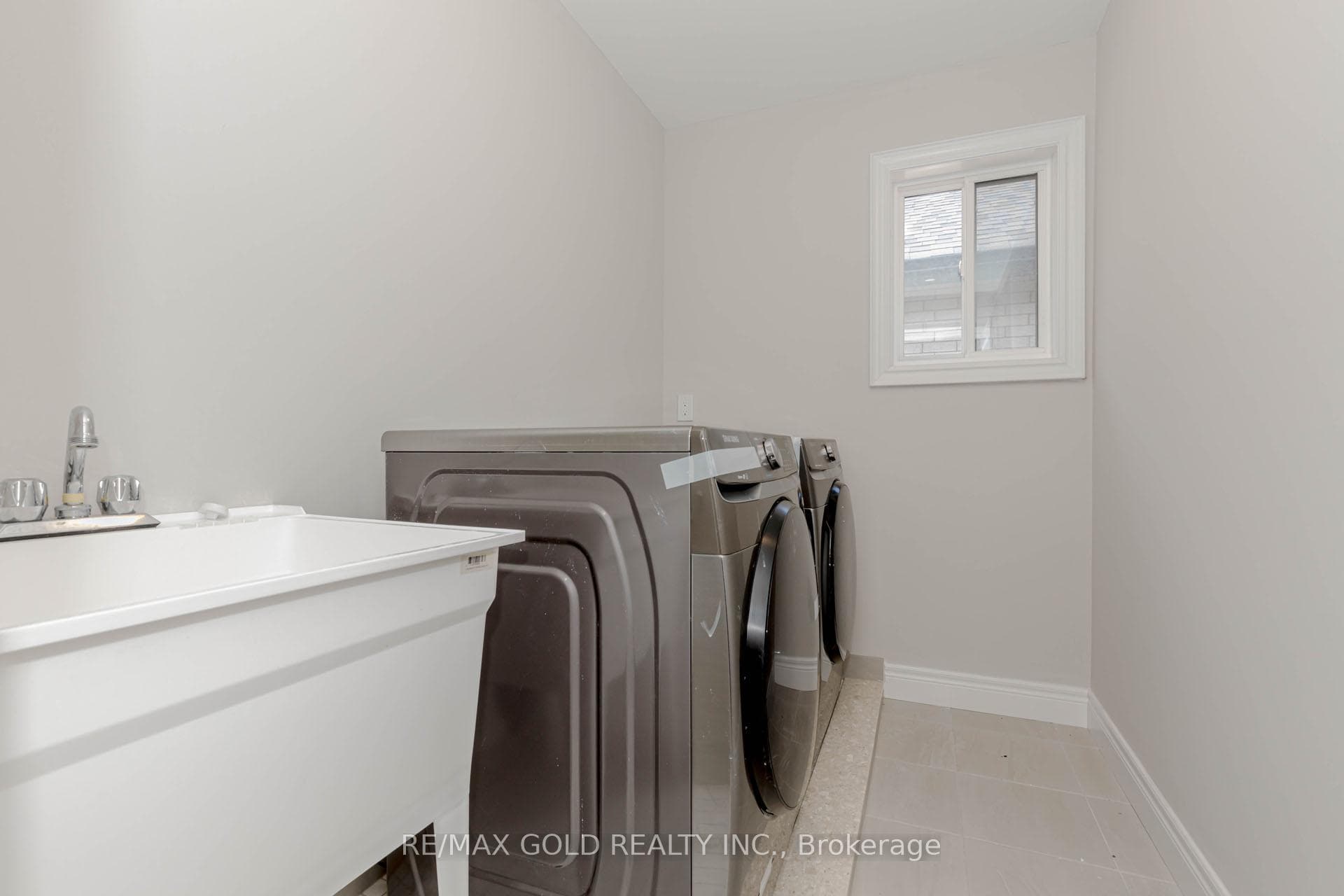 61 Eleanor Avenue Unit Upstairs photo 44