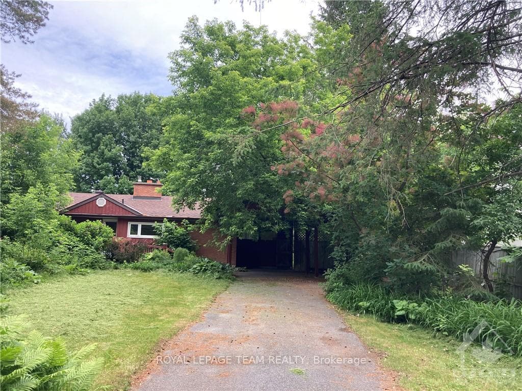 1917 PRINCE OF WALES Drive photo 15