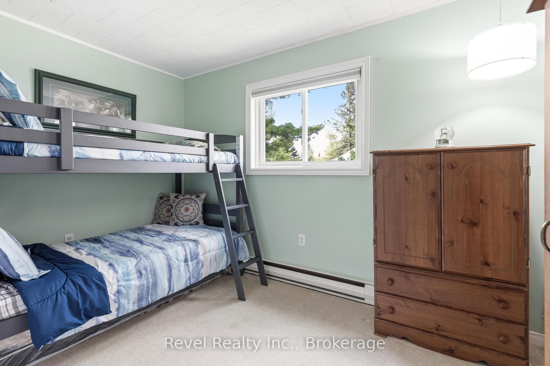 133 Victoria Drive photo 31