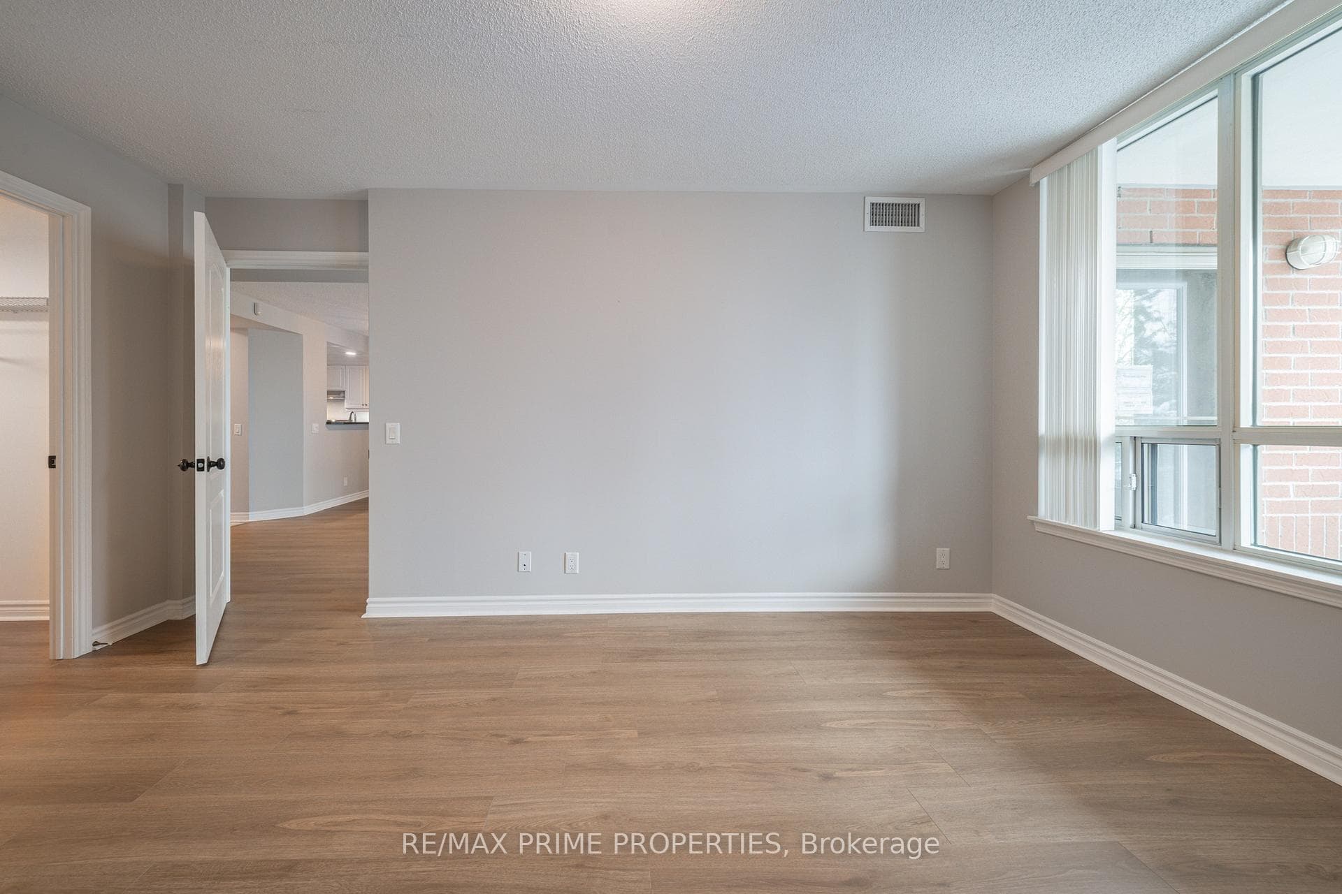 85 The Boardwalk Way Unit 320 photo 24