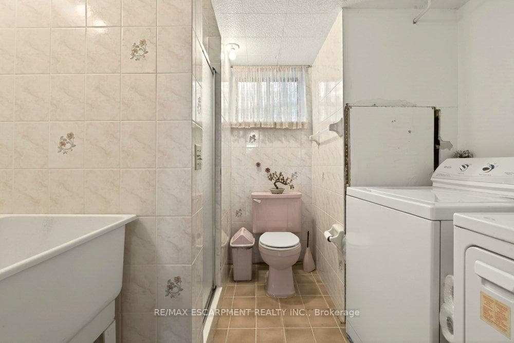134 Greeningdon Drive photo 17
