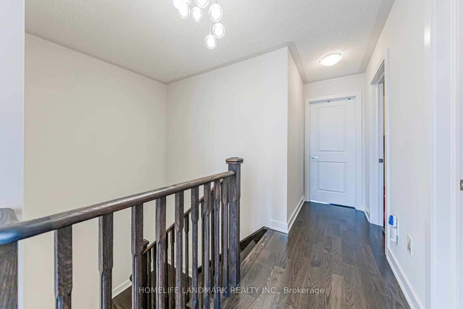 62 Helliwell Crescent photo 20