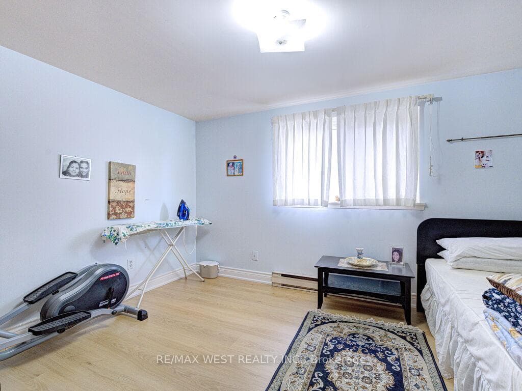 83 Irwin Road Unit 22 photo 17