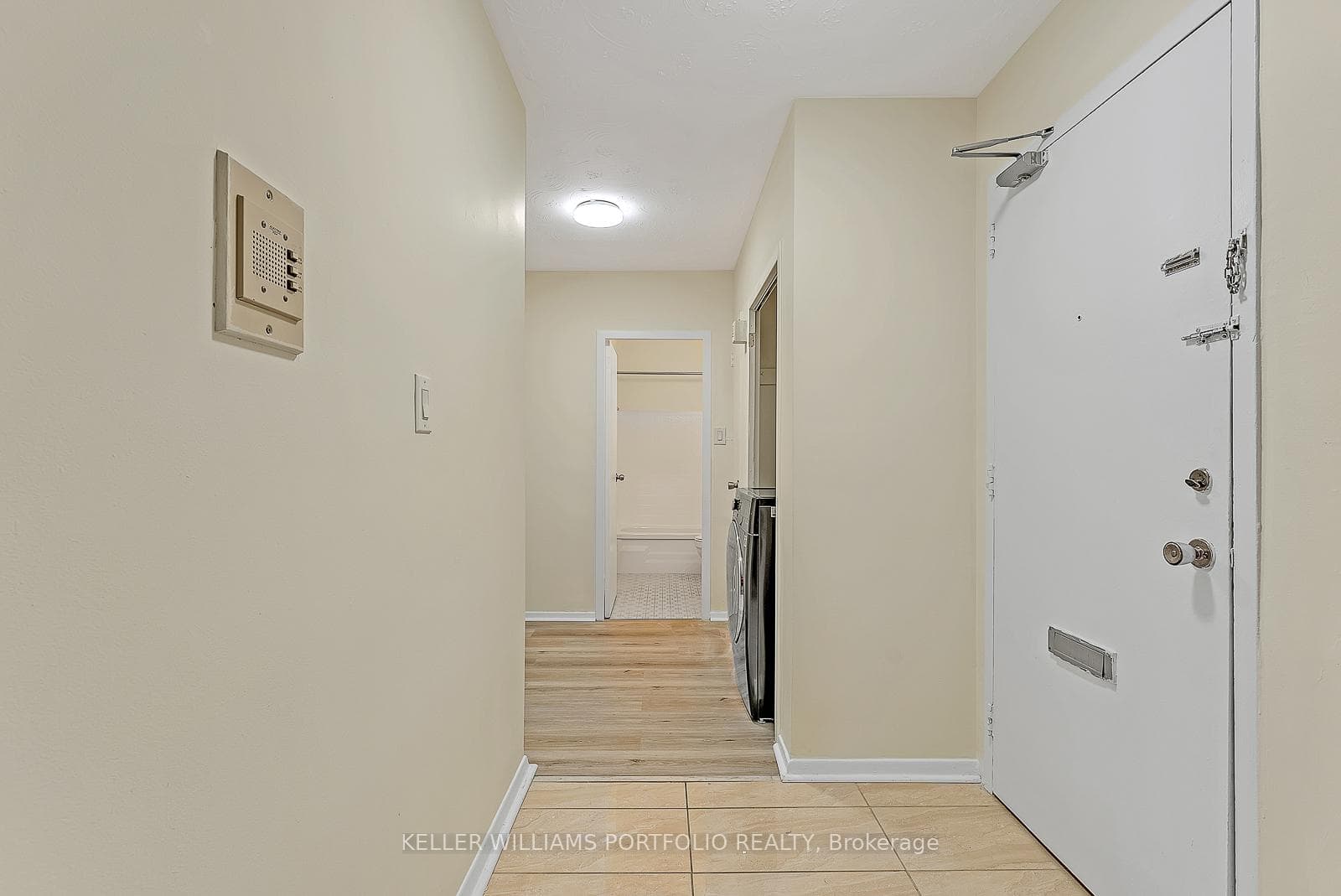 825 Kennedy Road Unit 204 photo 2