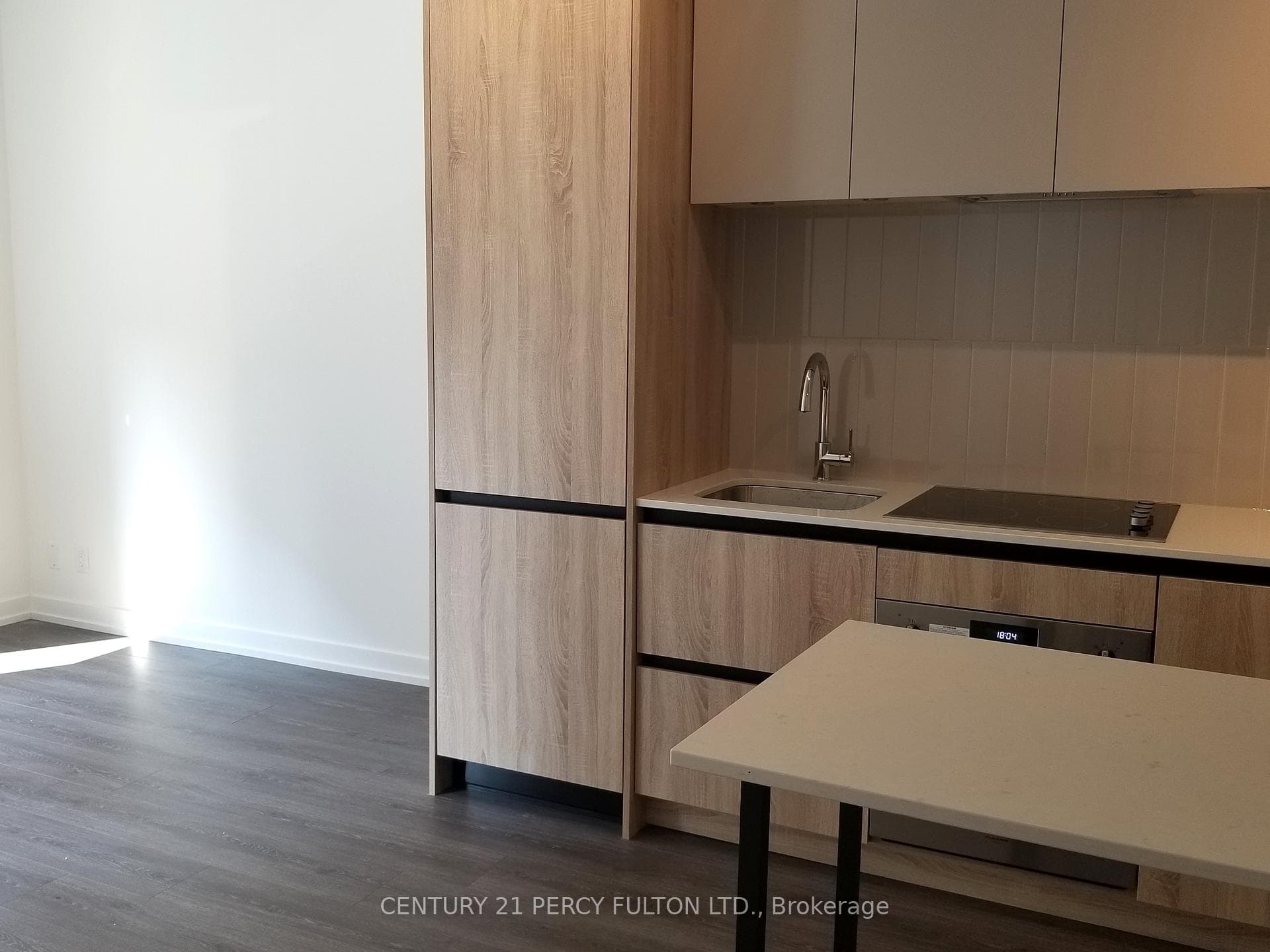 8 Beverley Glen Boulevard Unit 411 photo 24