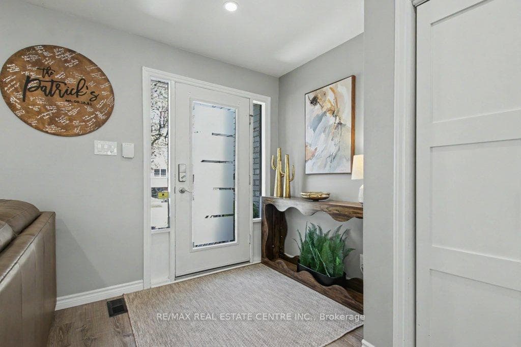 71 Esther Avenue photo 7