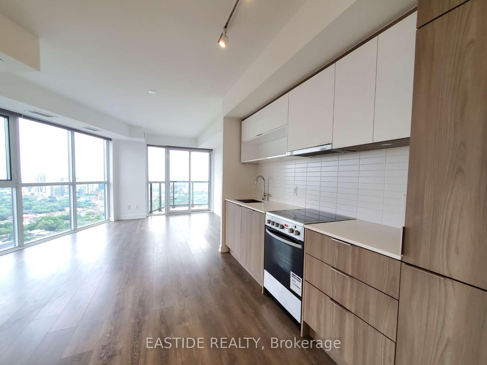 159 Wellesley Street Unit 2904 photo 5